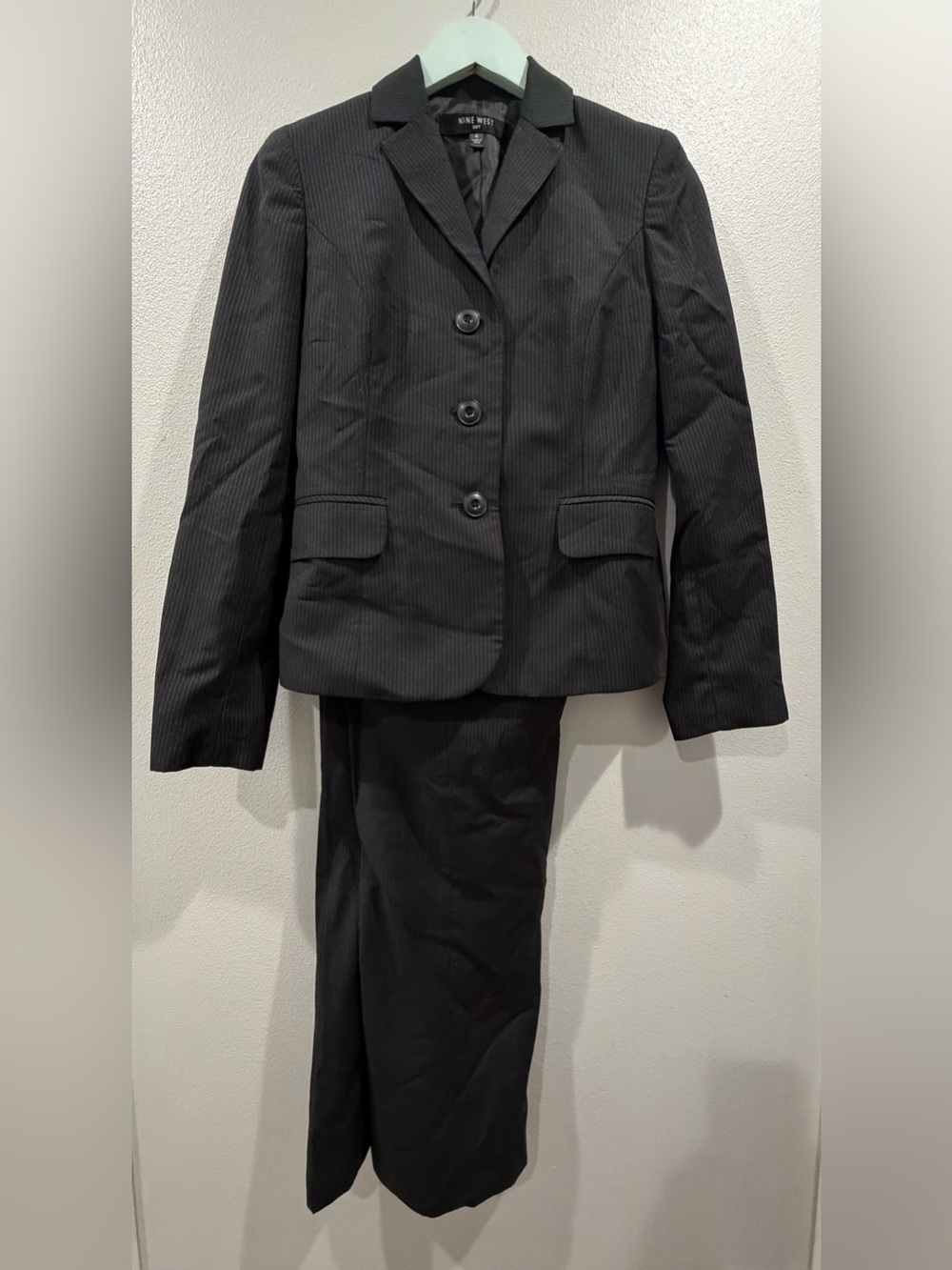Nine West Black Pinstripe Women's Pantsuit Size 4